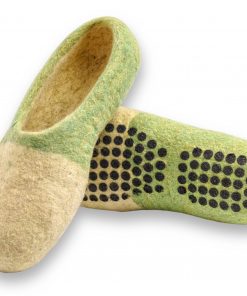 Grün gelbe filzschuhe aus wolle mit noppen